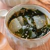 【大根とわかめのごま中華スープ】5分煮るだけ♪の工程3