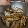 【名古屋の手羽先風】お箸が止まらない！ごぼうの甘辛ダレの工程1