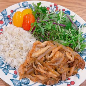 ミルクの作ってみた!投稿(【絶品濃厚だれ豚肉の生姜焼き】旨みたっぷり♪ご飯が進む☆)