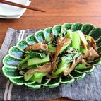 旨味たっぷり和総菜◎小松菜とまいたけのみそじゃこバター炒め