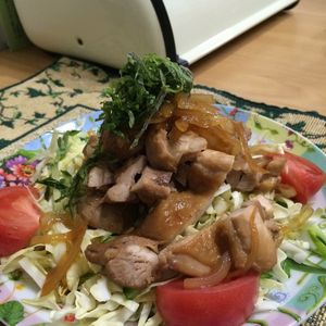 ハワイアンコニーの作ってみた!投稿(10分!煮るだけ!柔らか鶏チャーシューのサラダ仕立て)
