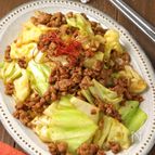 ご飯もお酒も進む♪すぐでき肉味噌キャベツ
