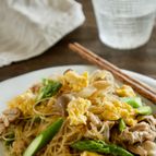 豚肉とふんわり卵の春雨炒め