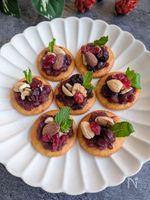 【備蓄品だけで作る防災スイーツ】あんことナッツのカナッペ