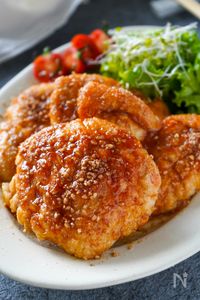 甘酢ダレがじゅわ〜っ♡『甘酢胡麻チキン』胸肉がご馳走に！