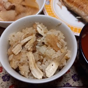 KUMIKOの作ってみた!投稿(ジャー保温翌日でも縮まない！プリプリ松茸ご飯の炊き方)