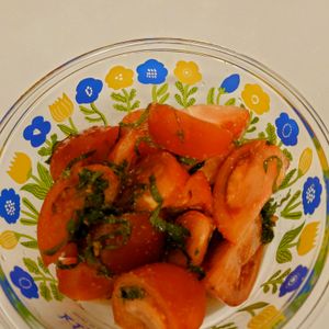にゃんこさん🐱の作ってみた!投稿(夏に食べたい🍅トマトサラダ　Tomato salad)