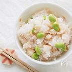 ひな祭りに。ピンクの炊き込みごはん（梅・れんこん・枝豆）