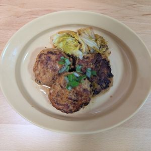 ゆいの作ってみた!投稿(【つくねと白菜の甘辛蒸し】ワンパン蒸しで白菜もつくねも絶品！)