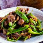 味が決まる白飯必須おかず【牛肉とピーマンの味噌炒め】