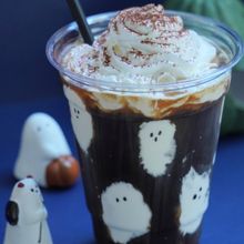 簡単!かわいい【おばけウィンナコーヒー】