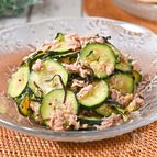 ズッキーニとツナの塩昆布ナムル│混ぜるだけの夏の絶品副菜