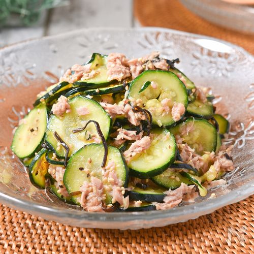 ズッキーニとツナの塩昆布ナムル│混ぜるだけの夏の絶品副菜
