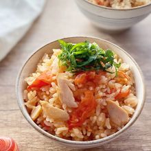 【ツナとトマトの炊き込みご飯】うま味たっぷり！
