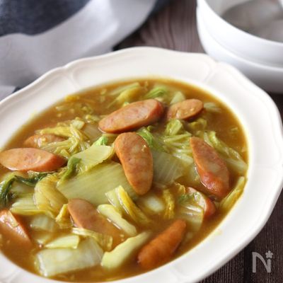 白菜とソーセージのカレーとろみ炒め煮♡体ポカポカ!白菜消費!