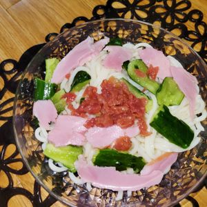 ヴェルの作ってみた!投稿(【きゅうりとハムの冷やしうどん】包丁&コンロ要らず♪)