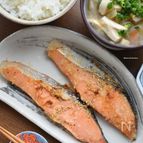 漬けて焼くだけ♡甘鮭の塩麹漬け♡