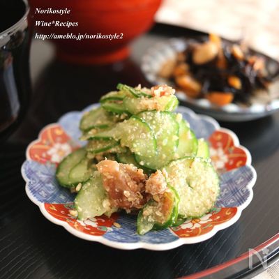 朝食のお供に「きゅうりの梅すりごま和え」
