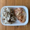 ワンパン10分！【鶏むね肉ときのこのレモンバター醤油ソテー】の工程1