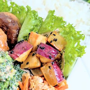 AYANO.•*¨*•.☆の作ってみた!投稿(調味料2つでカリカリ！ワンパンサイコロ大学芋)