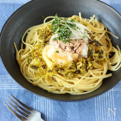 茹でた麺にのせるだけ!簡単美味しい!ツナと高菜のおろしパスタ