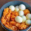 調味料は焼肉のたれのみ！手羽元とゆで卵のスタミナ煮の工程3