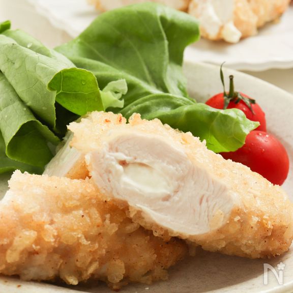 ヘルシーなささみがボリューミーに！ささみチーズフライ（米粉）