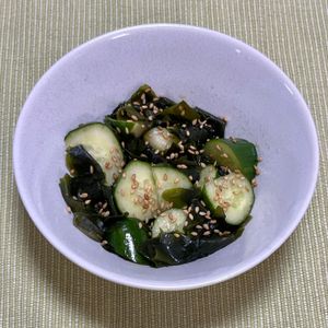 キャピタンの作ってみた!投稿(わかめときゅうりの和風サラダ)