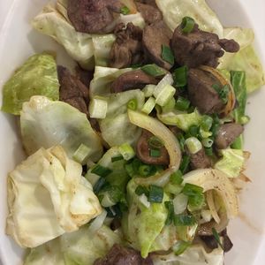 1251706の作ってみた!投稿(鶏レバーとキャベツのにんにく塩炒め)
