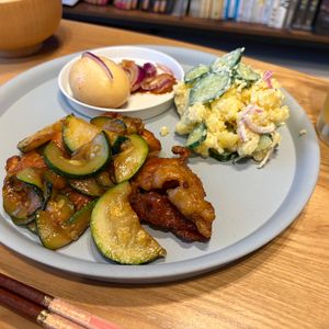 miriの作ってみた!投稿(こってり美味しい！豚こまズッキーニのオイスター炒め)