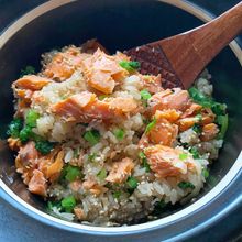 絶品！香ばし焼き鮭の炊き込みご飯【冷めても美味しい】