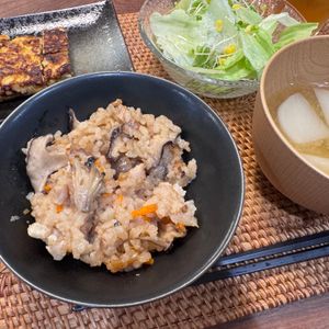 フミの作ってみた!投稿(【鶏肉ときのこの炊き込みご飯】最高峰の美味しさ☆うま味♬)