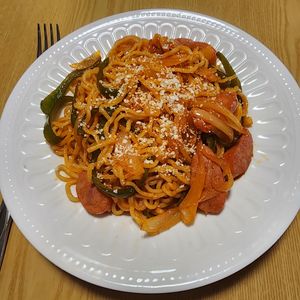 ナムディの作ってみた!投稿(【焼きナポリタン】ゆでずに簡単！パパッとランチに◎)