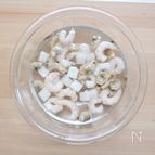【冷凍シーフードミックス】絶対おいしい！塩水解凍のコツ