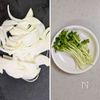 新玉ねぎと豚こまのめんつゆ甘酢和え│10分で絶品とろ旨おかずの工程1