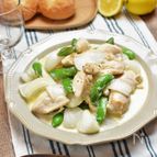 鶏むねと新玉ねぎのレモンマヨ炒め