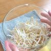 1袋使い切り！もやしとツナの塩こんマヨサラダの工程1
