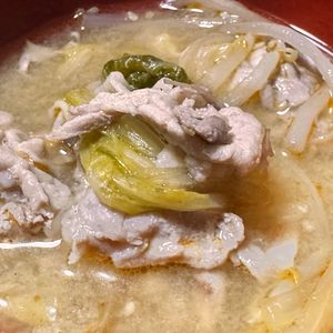 ららぴおの作ってみた!投稿(白菜と豚肉のピリ辛ごまみそスープ【#副菜いらず#重ねて放置】)