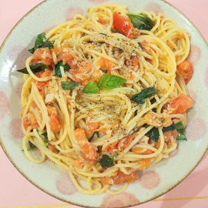 milkの作ってみた!投稿(味付けはツナ缶だけ！ツナとフレッシュトマトとバジルのパスタ)
