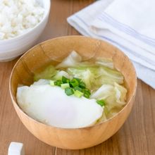 【これ一杯で満足】甘みじゅわ！キャベツと半熟落とし卵の味噌汁