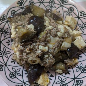 たかし（娘2人）の作ってみた!投稿(なすと豆腐の和風だしのあま～い麻婆豆腐うま～い😘💖)