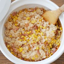 ひげごと！とうもろこしとベーコンの土鍋ごはん
