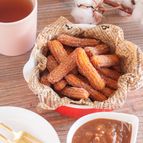 【チュロス】カリもち食感！りんごと濃厚キャラメルソース付き