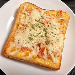 ゆっこの作ってみた!投稿(朝ごはんに食べたい♪かにマヨコーンぱん)