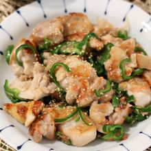 簡単でおすすめ！鶏もも肉とピーマンの明太子炒め