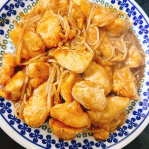 煌蓮mamの作ってみた!投稿(【鶏むね肉ともやしの焼肉炒め】ご飯が進みまくる最強節約飯！)