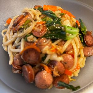 ルーキーシェフ🧑🍳の作ってみた!投稿(豚肉とキャベツのおかかバター醤油うどん【#残り野菜】)