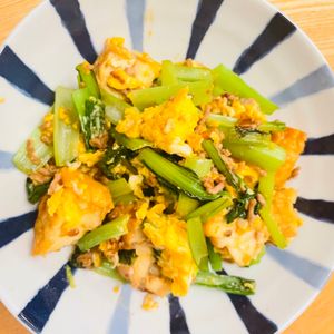 ちひろの作ってみた!投稿(厚揚げと小松菜の《甘辛そぼろ♡てりたま》)