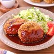 【春キャベツのワンパンメンチカツ】特製ソースたっぷりで絶品！