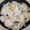 【新玉ねぎの巣ごもり卵】すき焼きのたれで簡単の下準備